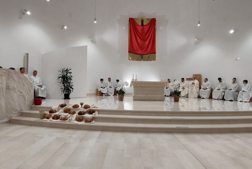 Nuovo-complesso-parrocchiale-di-Santa-Maria-della-Speranza-Quartiere-Bucaletto-8xmille-16-aspect-ratio-864-578