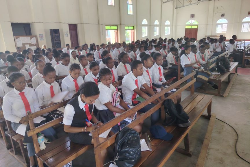 8xmille-madagascar10-scaled-aspect-ratio-864-578