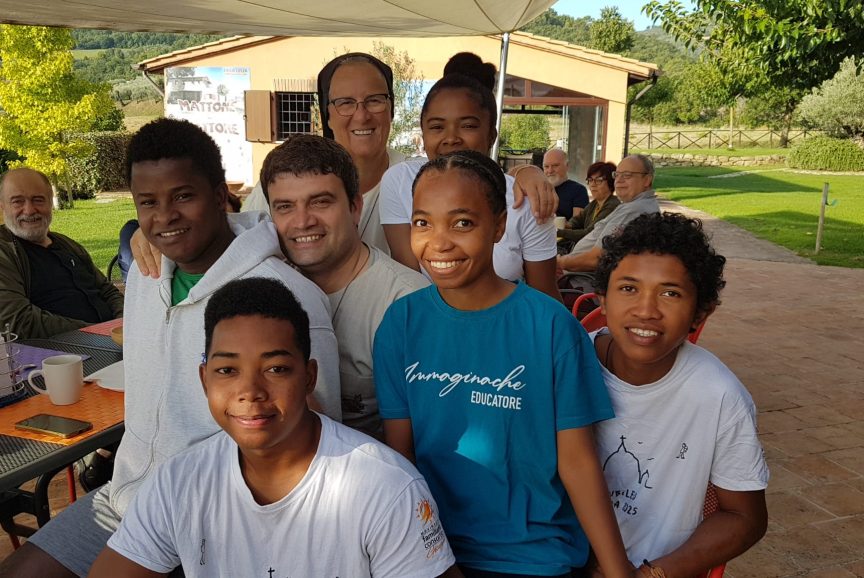 8xmille-madagascar2-aspect-ratio-864-578