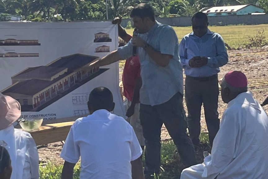 8xmille-madagascar9-aspect-ratio-864-578